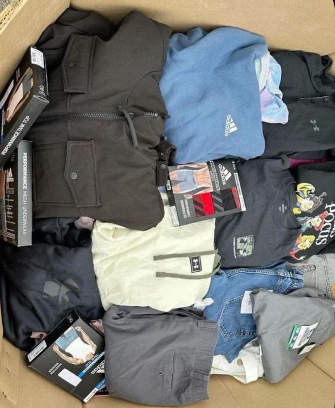Palette de 850 à 900 vêtements assortis — vue 3