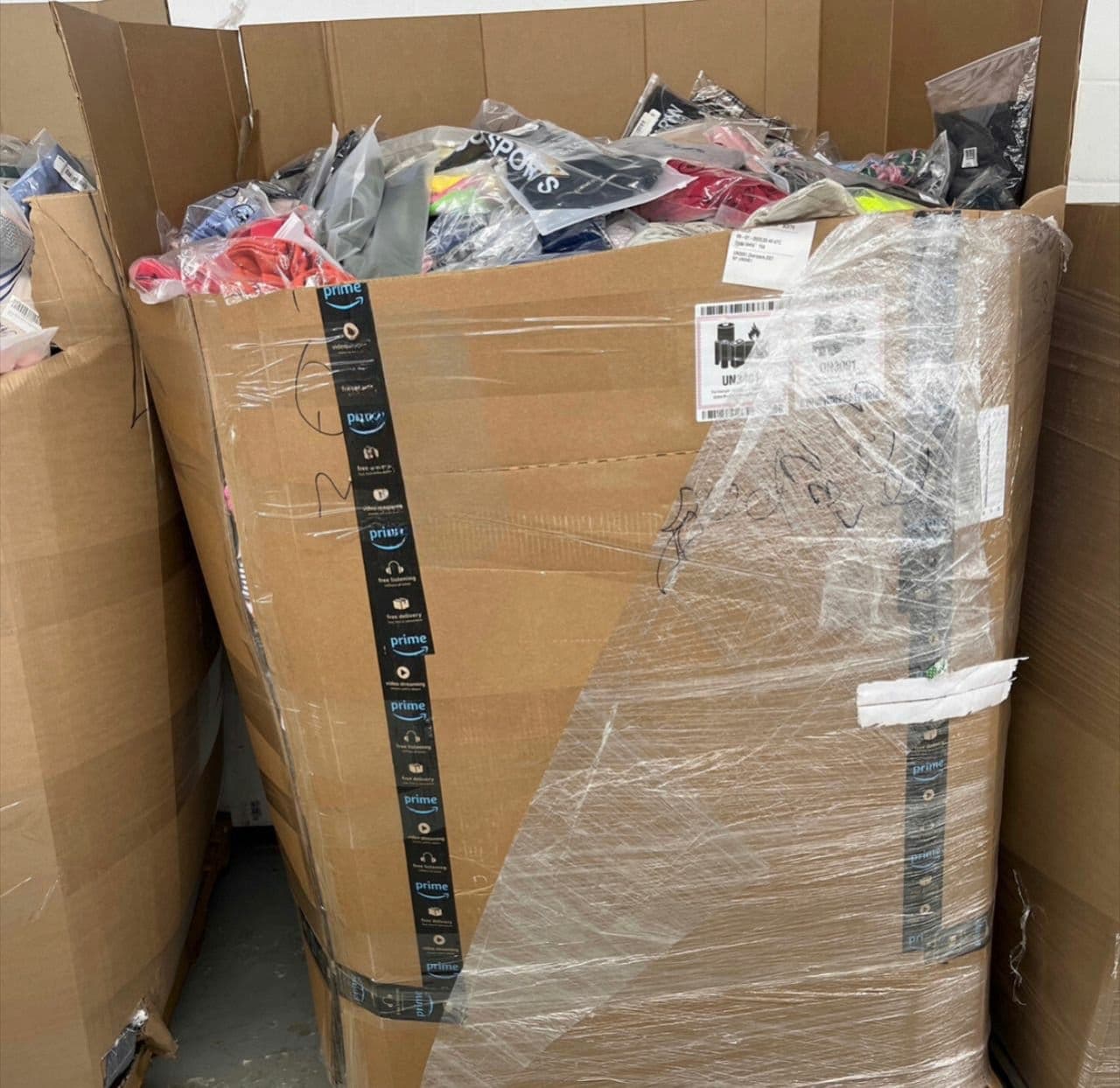 Palette de 850 à 900 vêtements assortis — vue 5