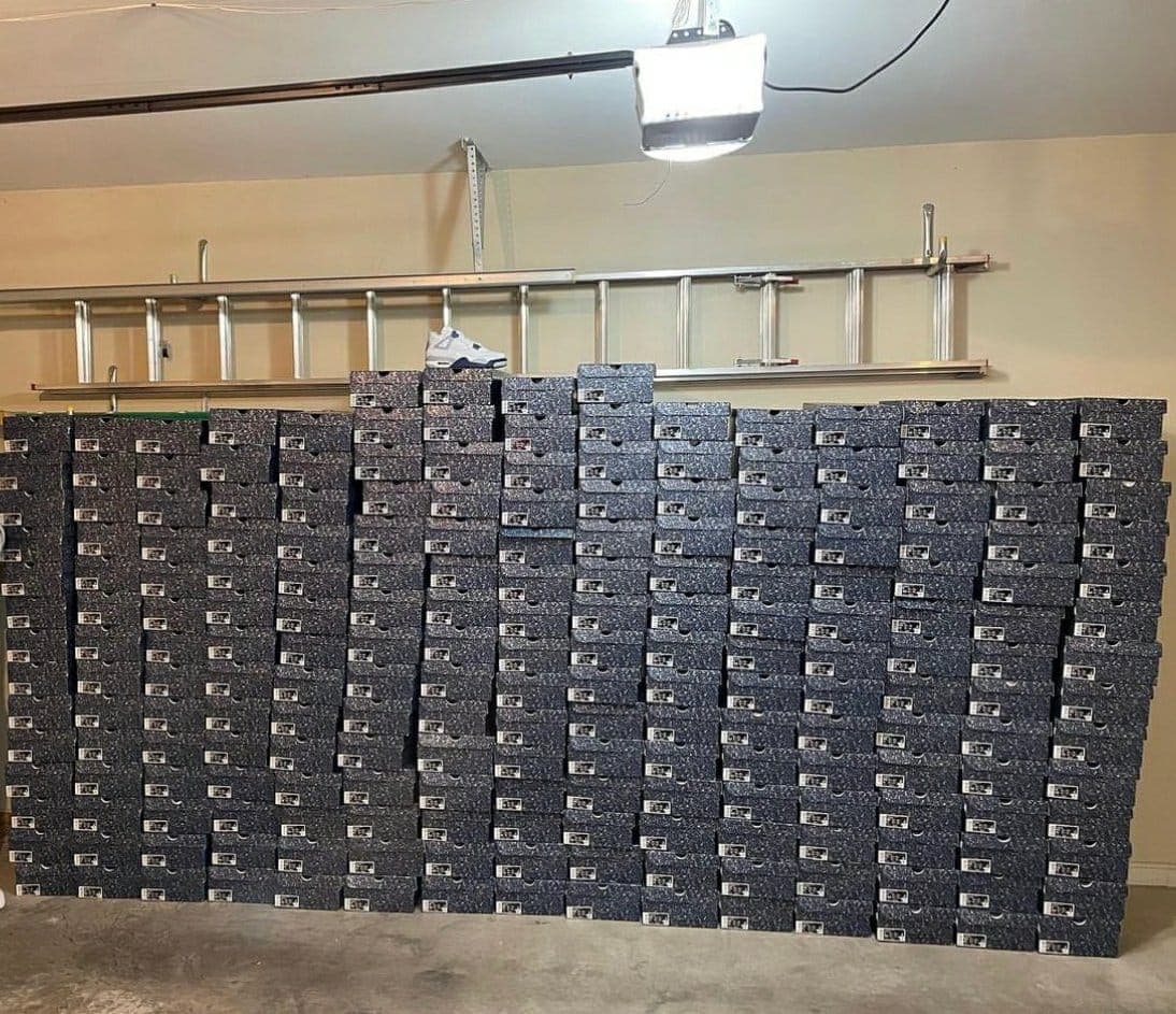 Palette de 60 paires de baskets Air Jordan — vue 16