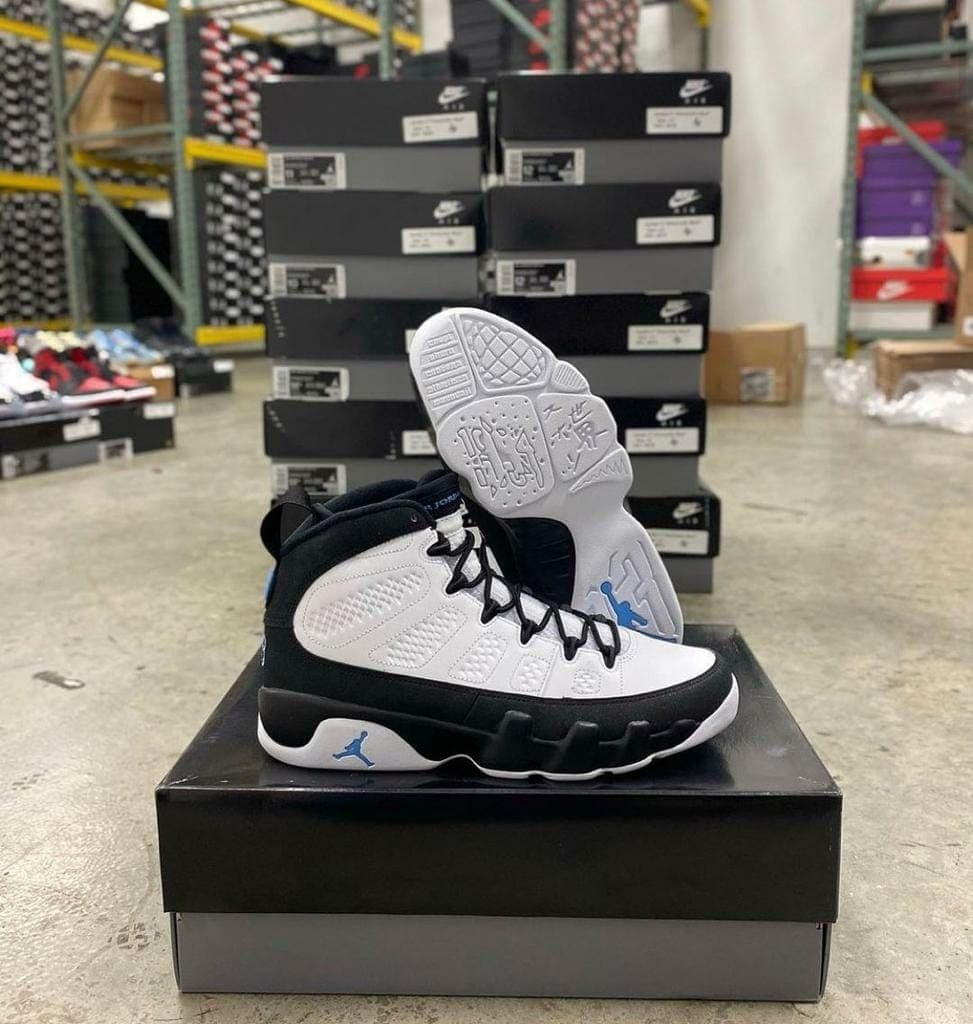 Palette de 60 paires de baskets Air Jordan — vue 23