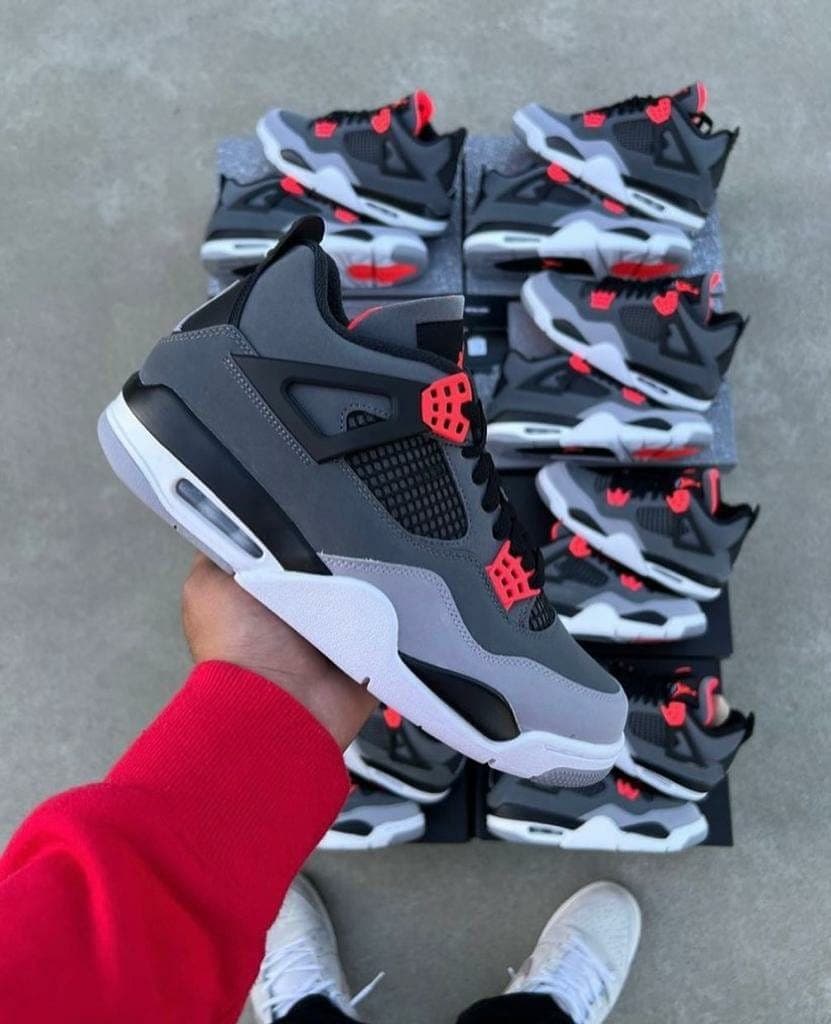 Palette de 60 paires de baskets Air Jordan — vue 28