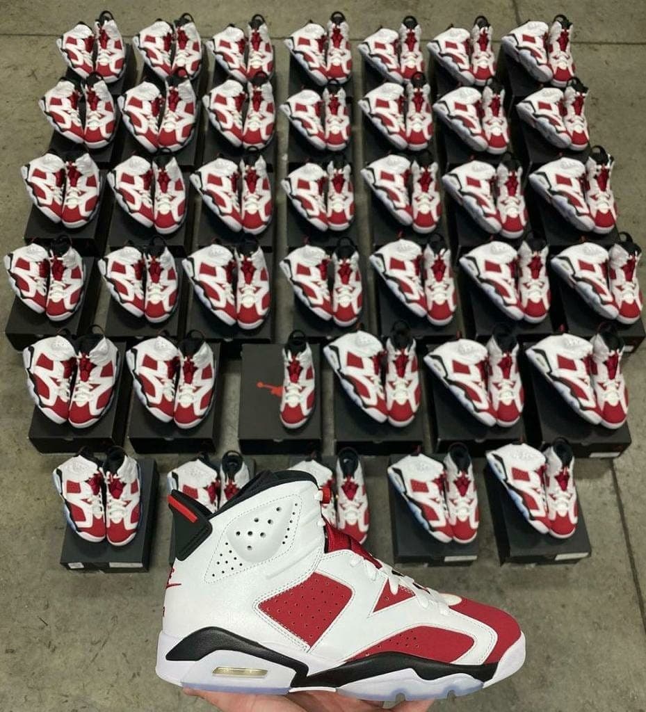 Palette de 60 paires de baskets Air Jordan — vue 29