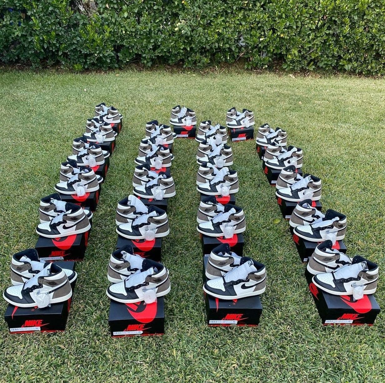 Palette de 60 paires de baskets Nike — vue 17