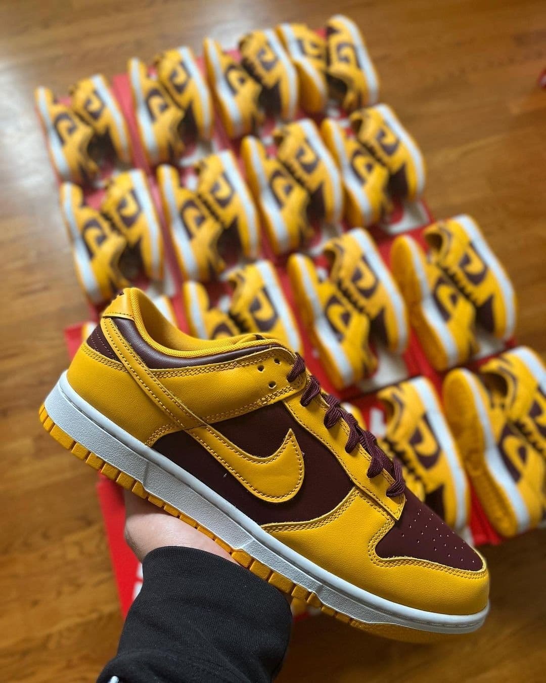 Palette de 60 paires de baskets Nike — vue 3