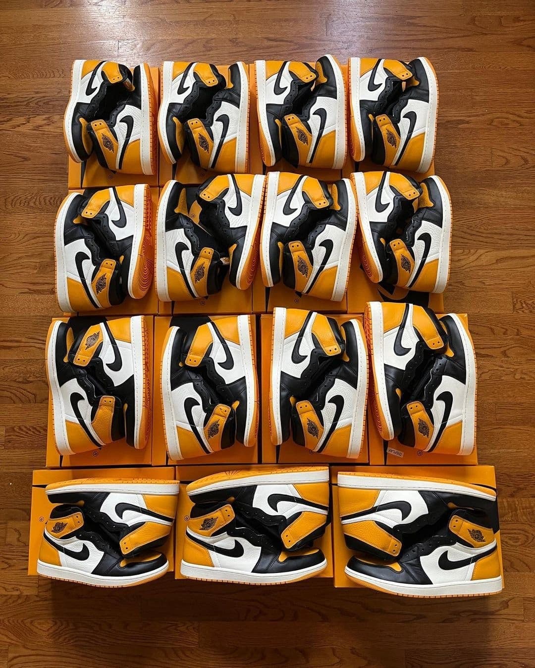 Palette de 60 paires de baskets Nike — vue 37