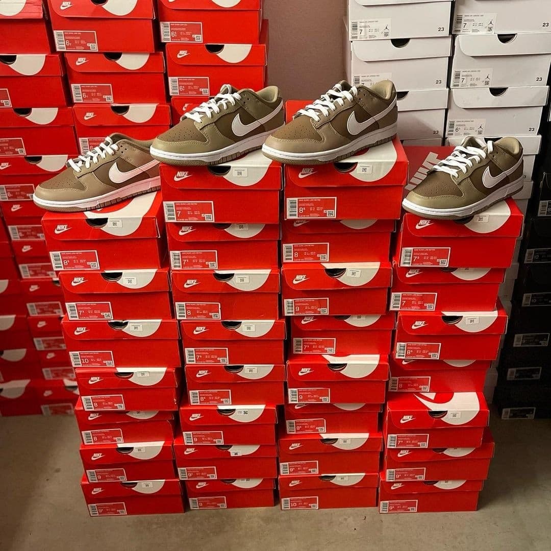 Palette de 60 paires de baskets Nike — vue 38