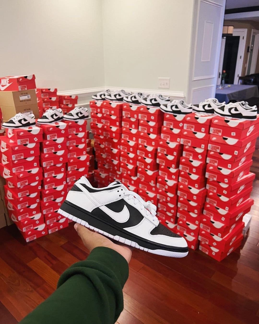 Palette de 60 paires de baskets Nike — vue 45