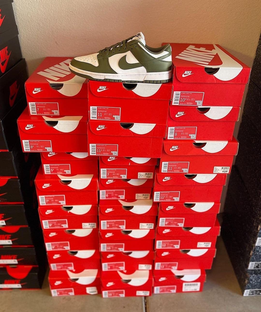Palette de 60 paires de baskets Nike — vue 48