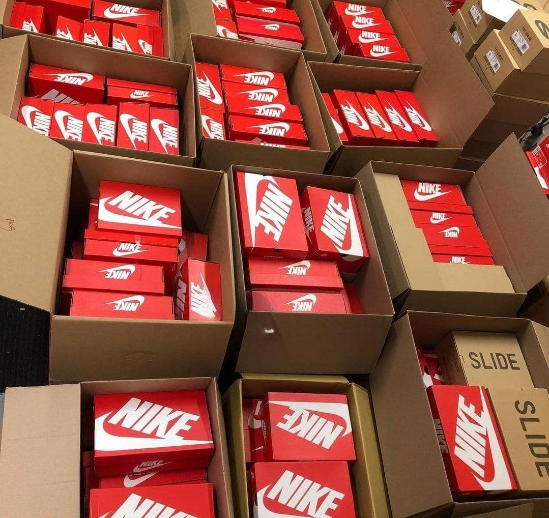 Palette de 60 paires de baskets Nike — vue 54
