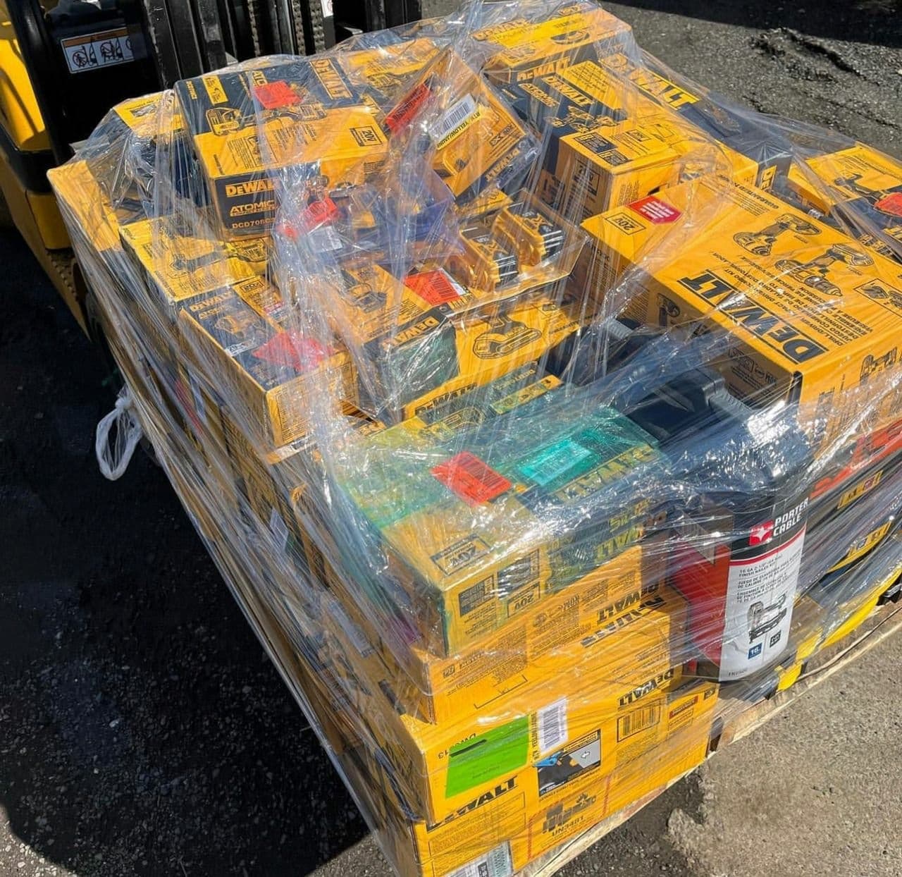 Palette de 45 à 50 outils DeWalt — vue 14