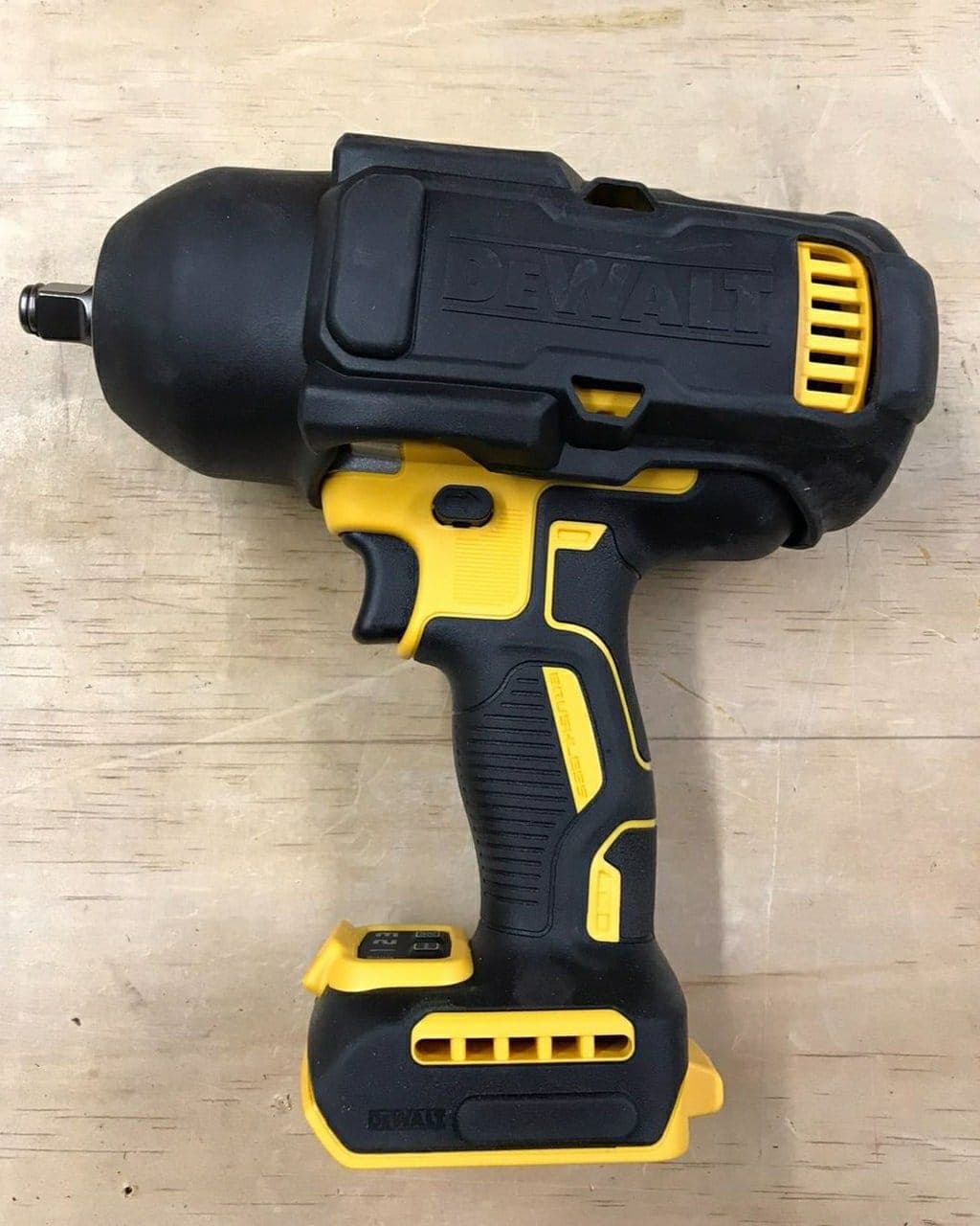 Palette de 45 à 50 outils DeWalt — vue 16