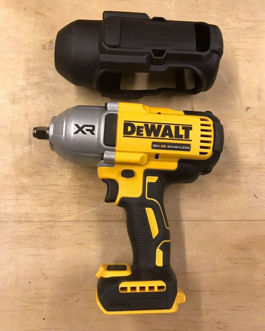 Palette de 45 à 50 outils DeWalt — vue 23