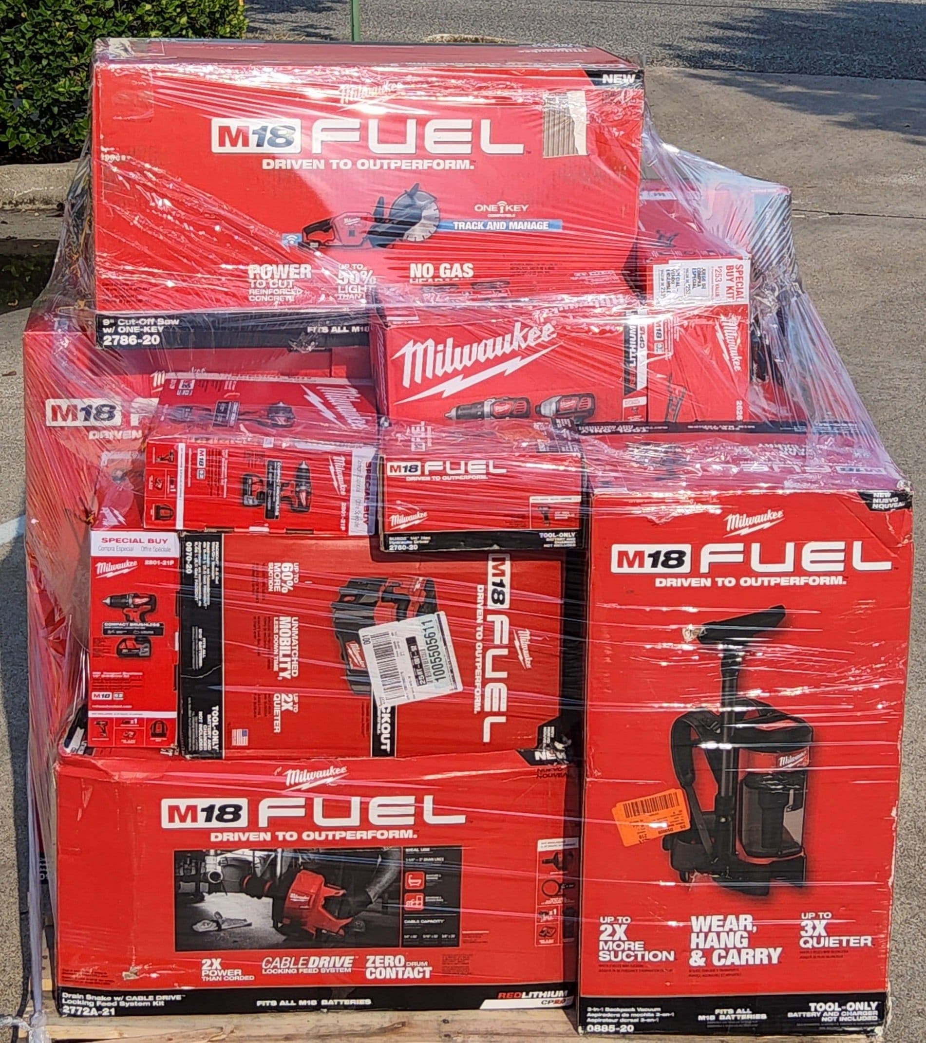 Palette de 35 à 40 outils DeWalt, Ryobi et Milwaukee — vue 14