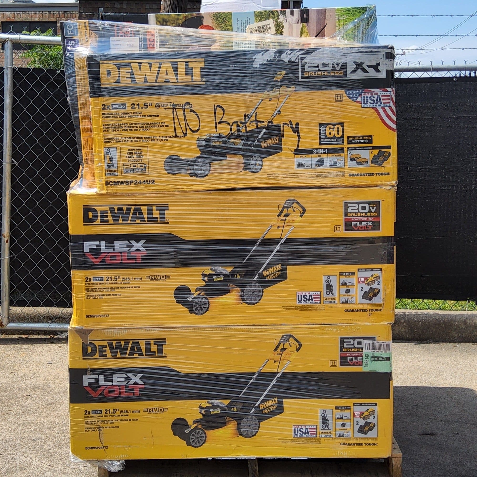 Palette de 35 à 40 outils DeWalt, Ryobi et Milwaukee — vue 16