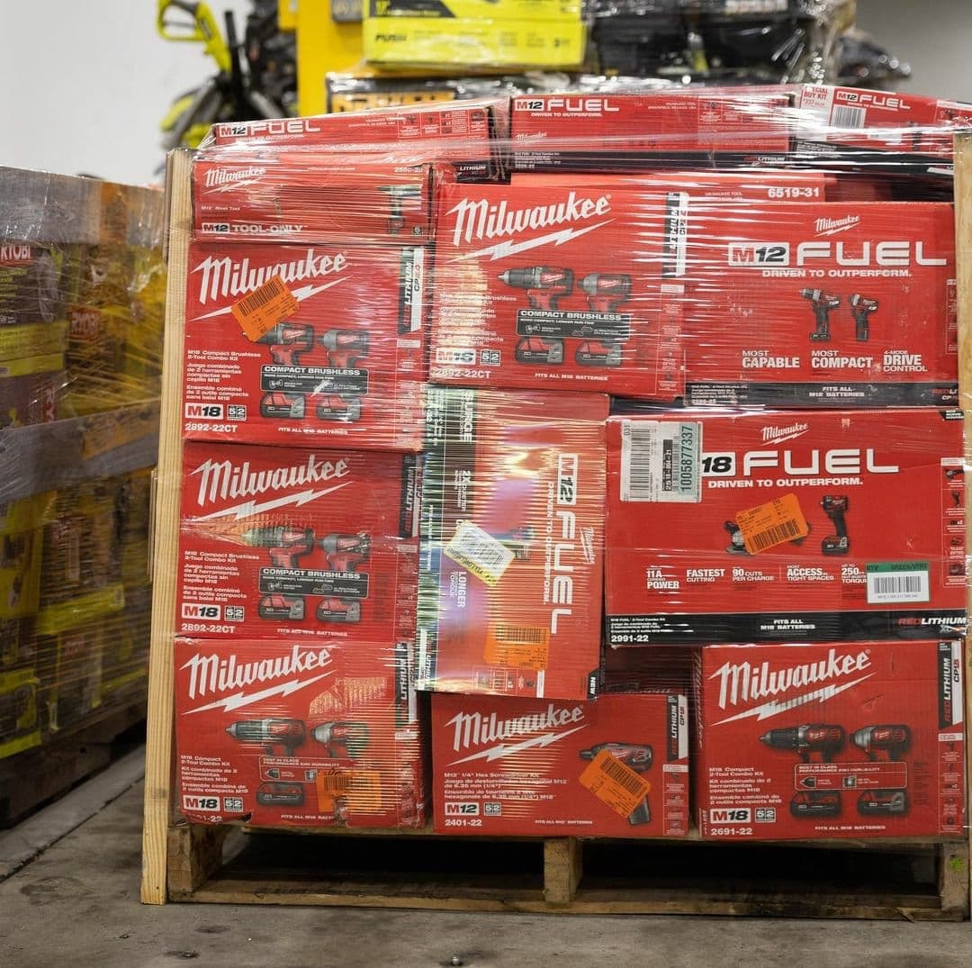 Palette de 35 à 40 outils DeWalt, Ryobi et Milwaukee — vue 4