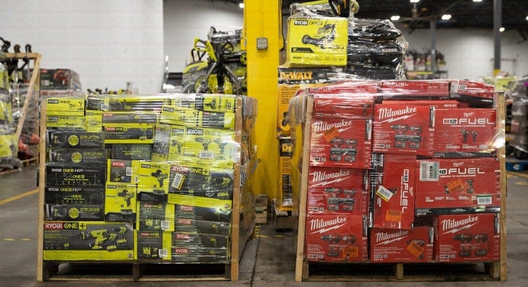 Palette de 35 à 40 outils DeWalt, Ryobi et Milwaukee — vue 5