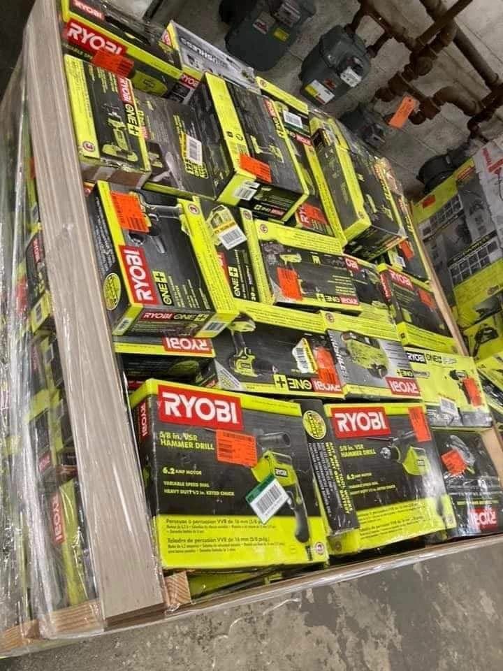 Palette de 35 à 40 outils DeWalt, Ryobi et Milwaukee — vue 6