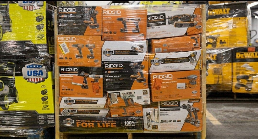 Palette de 35 à 40 outils DeWalt, Ryobi et Milwaukee — vue 7