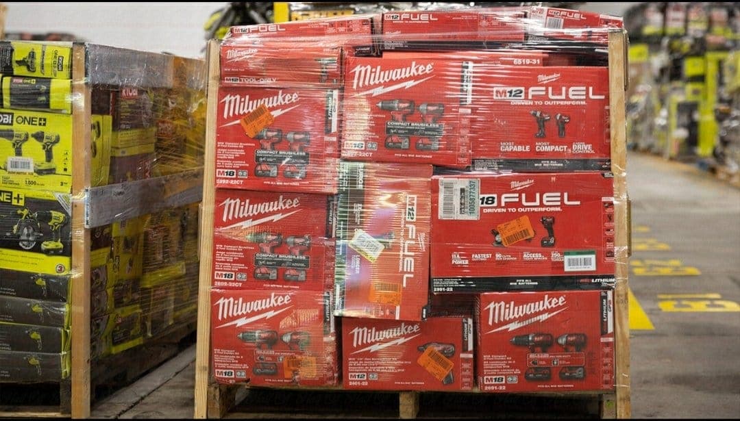Palette de 35 à 40 outils DeWalt, Ryobi et Milwaukee — vue 8