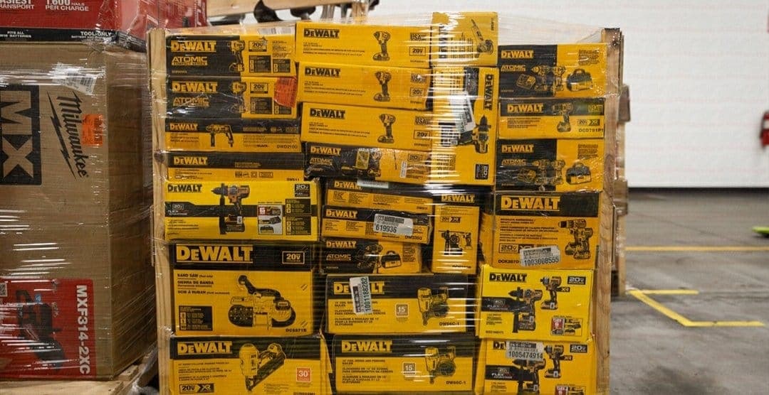Palette de 35 à 40 outils DeWalt, Ryobi et Milwaukee — vue 9