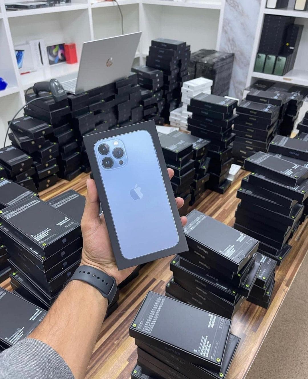 iPhone 13 Pro Max — vue 3