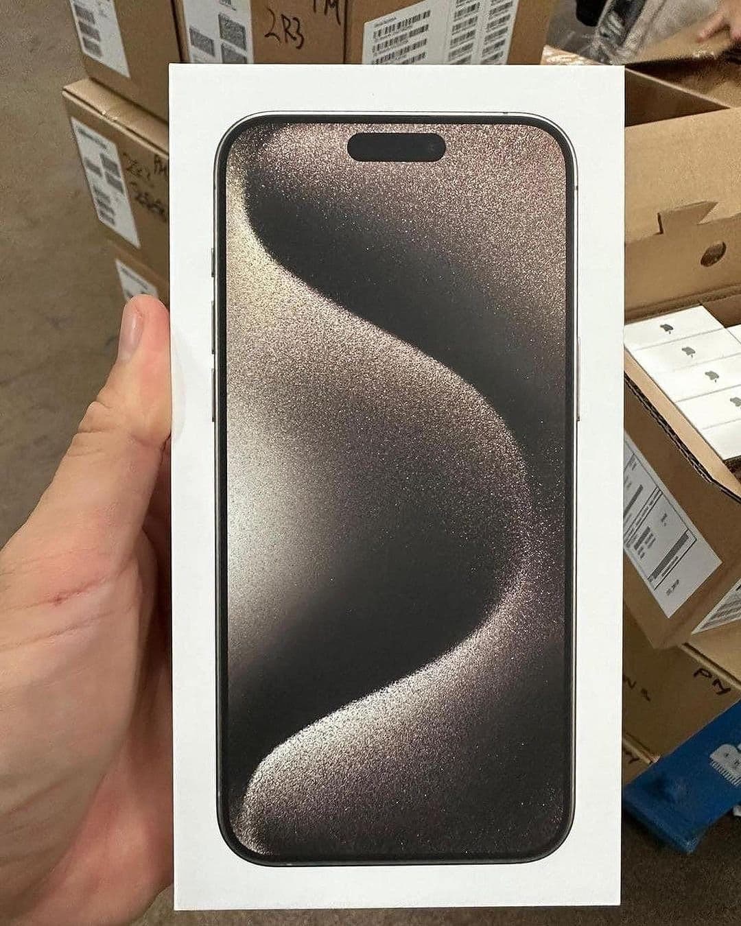 iPhone 15 Pro Max — vue 3