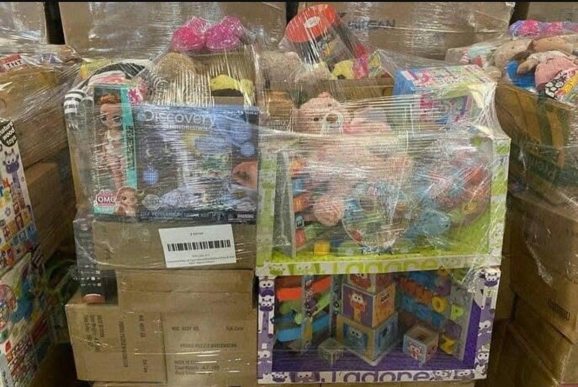 Palette de 150 à 170 jouets pour enfants — vue 3