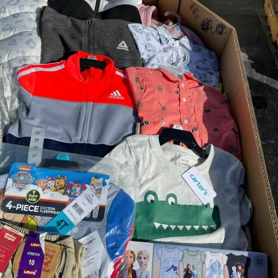 Palette de 570 vêtements pour enfants — vue 3