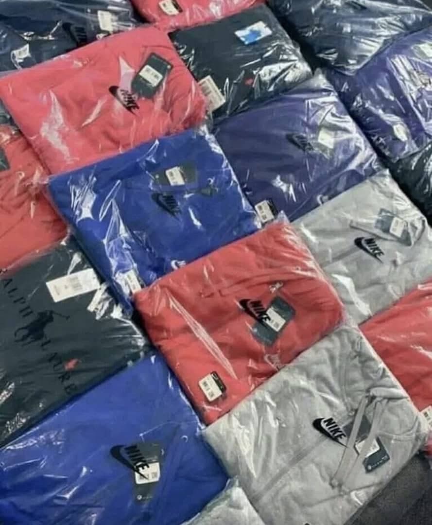 Palette de 200 vêtements Nike neufs avec étiquettes — vue 4