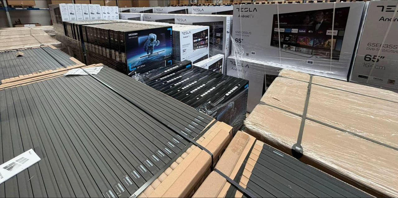 PaletteTesla Smart TV