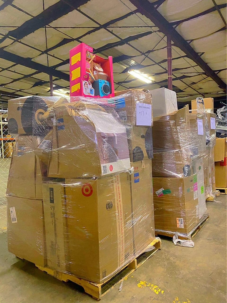 Palette de 100 à 150 articles de marchandises générales — vue 2