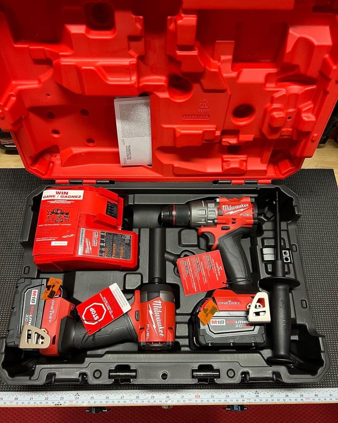Palette de 50 à 60 outils Milwaukee — vue 2