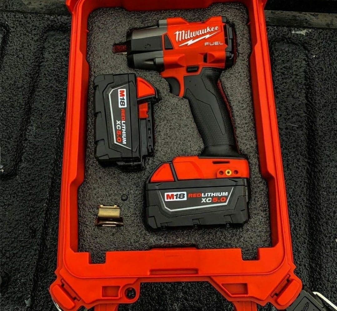 Palette de 50 à 60 outils Milwaukee — vue 3