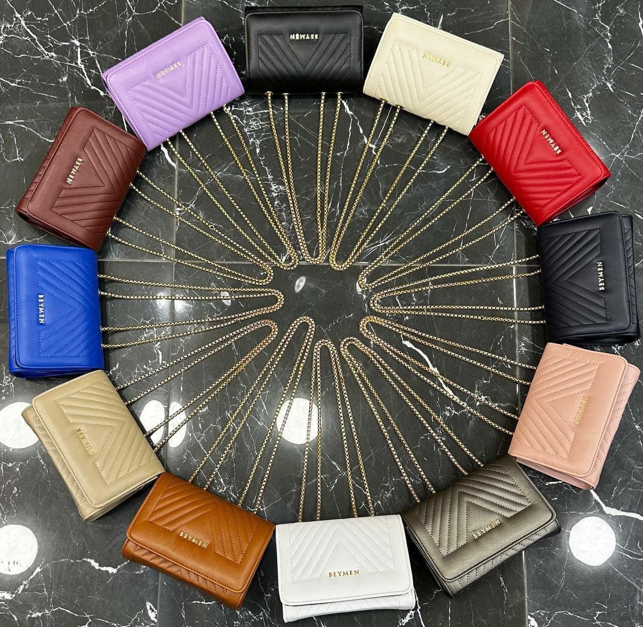 Palette de 90 à 125 sacs à main pour femme — vue 7